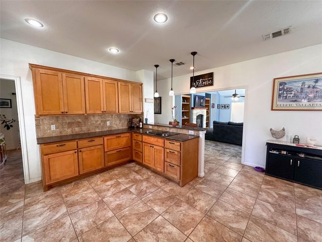 368 Woodlands DR, Bastrop, TX 78602
