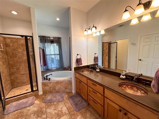 368 Woodlands DR, Bastrop, TX 78602