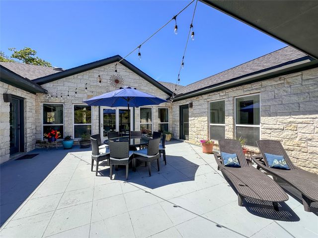 368 Woodlands DR, Bastrop, TX 78602