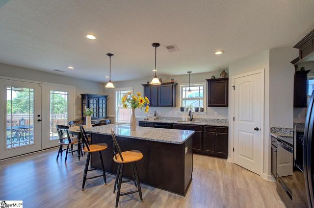 134 Long Branch Road, Chesnee, SC 29323
