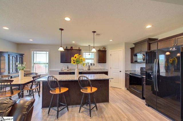 134 Long Branch Road, Chesnee, SC 29323