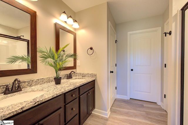 134 Long Branch Road, Chesnee, SC 29323