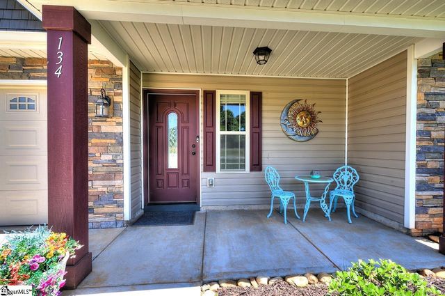 134 Long Branch Road, Chesnee, SC 29323