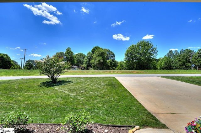 134 Long Branch Road, Chesnee, SC 29323