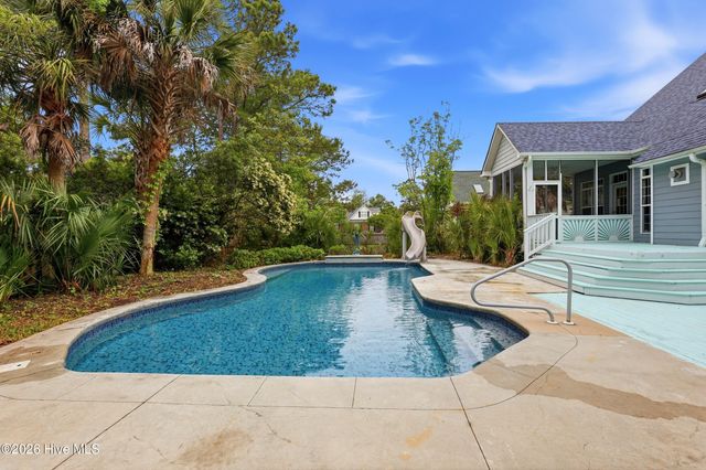 5102 Avine Court, Wilmington, NC 28409
