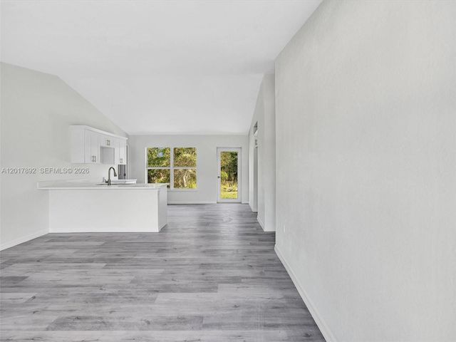 2401 E 11th Street, Lehigh Acres, FL 33936