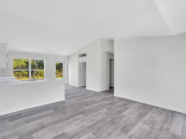 2401 E 11th Street, Lehigh Acres, FL 33936