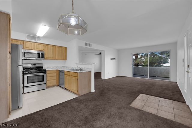 5710 East Tropicana Avenue 2086, Las Vegas, NV 89122