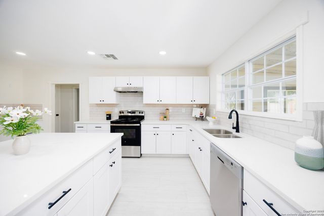 15031 Geronimo, San Antonio, TX 78254