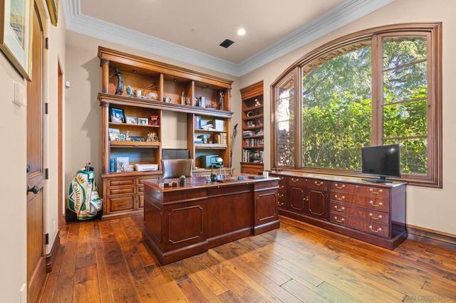 18486 Via Candela, Rancho Santa Fe, CA 92091