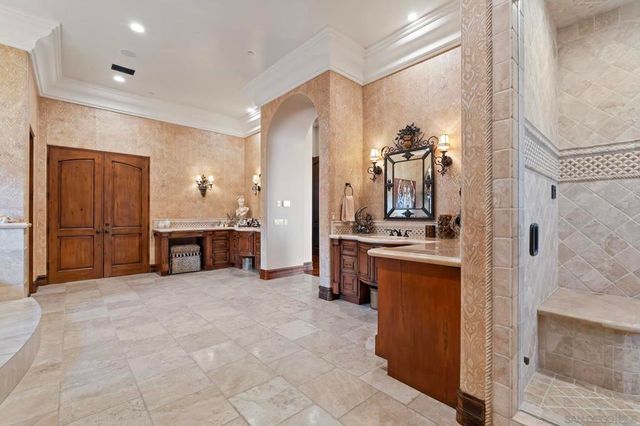 18486 Via Candela, Rancho Santa Fe, CA 92091