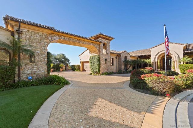 18486 Via Candela, Rancho Santa Fe, CA 92091