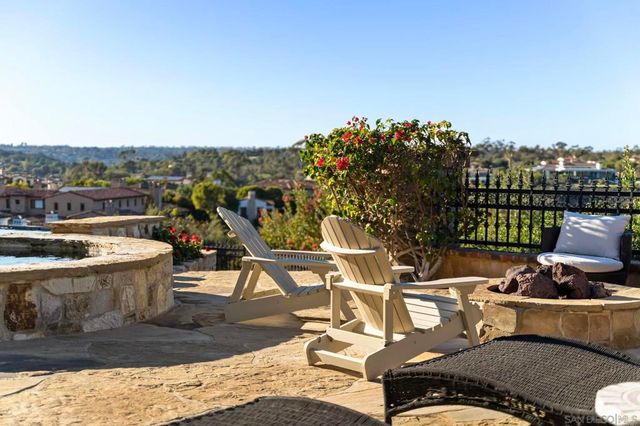 18486 Via Candela, Rancho Santa Fe, CA 92091