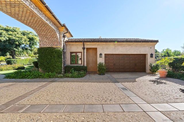 18486 Via Candela, Rancho Santa Fe, CA 92091