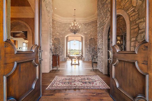 18486 Via Candela, Rancho Santa Fe, CA 92091