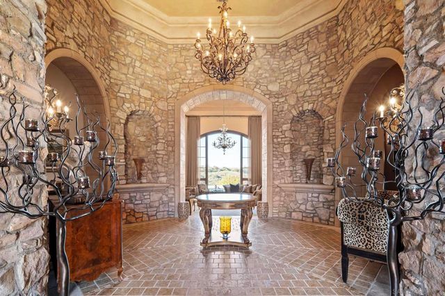 18486 Via Candela, Rancho Santa Fe, CA 92091