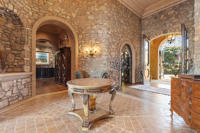 18486 Via Candela, Rancho Santa Fe, CA 92091