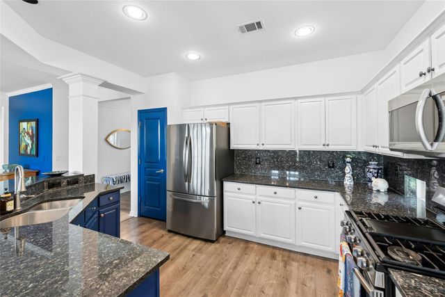 101 Colorado River RD, Georgetown, TX 78633