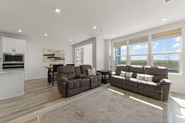 2267 Ryegrass Lane, Bolingbrook, IL 60490