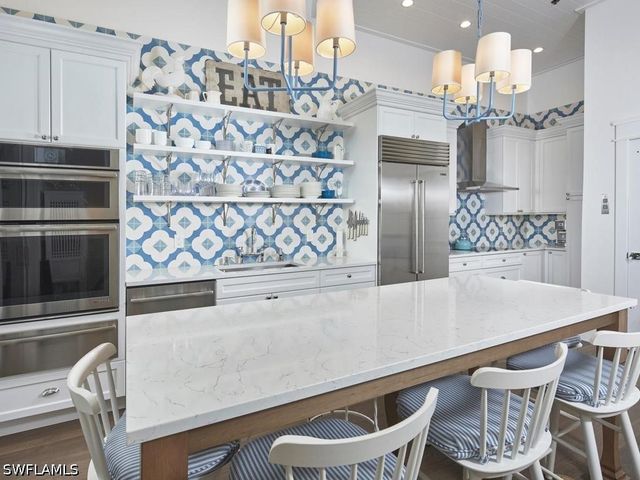 430 10th AVE S 305, Naples, FL 34102