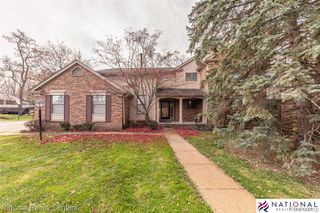 29705 Pine Ridge Circle 35, Farmington Hills, MI 48331
