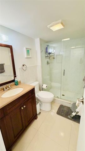 100 Bayview Dr 1729, Sunny Isles Beach, FL 33160