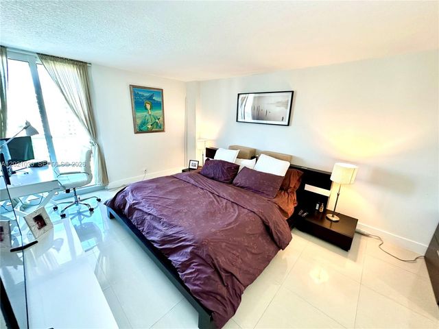 100 Bayview Dr 1729, Sunny Isles Beach, FL 33160