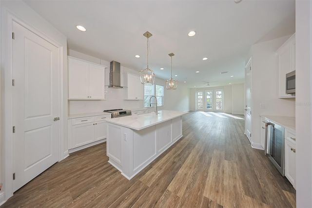 203 DANUBE AVENUE 1, Tampa, FL 33606