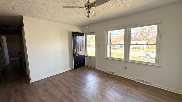 87 Baldwin Street, Berea, KY 40403