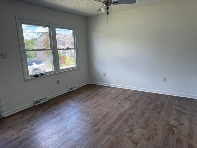 87 Baldwin Street, Berea, KY 40403