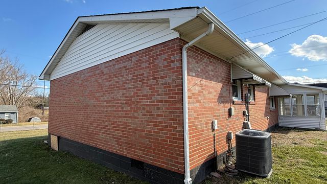 87 Baldwin Street, Berea, KY 40403