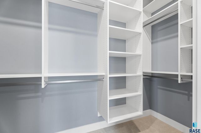 5505 E Daybreak Cir Circle, Sioux Falls, SD 57110