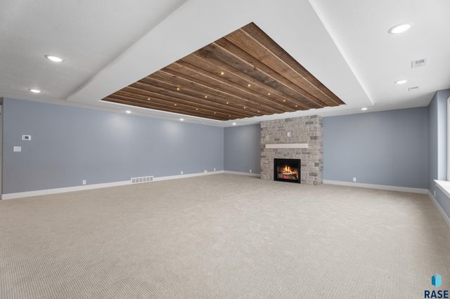 5505 E Daybreak Cir Circle, Sioux Falls, SD 57110