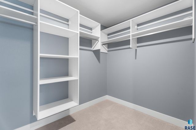 5505 E Daybreak Cir Circle, Sioux Falls, SD 57110