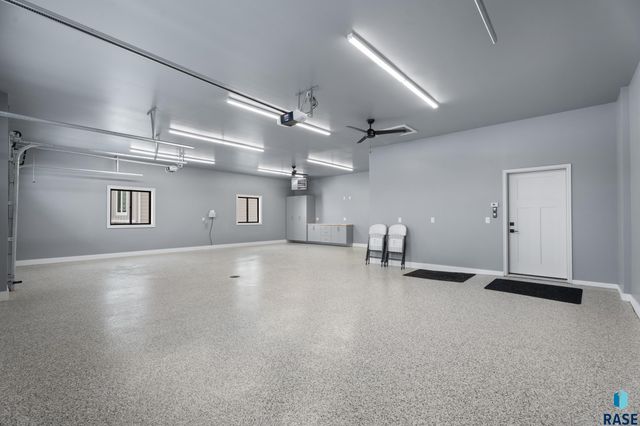 5505 E Daybreak Cir Circle, Sioux Falls, SD 57110