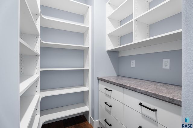 5505 E Daybreak Cir Circle, Sioux Falls, SD 57110