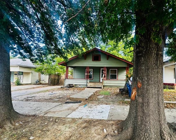 2517 E Admiral Court, Tulsa, OK 74110