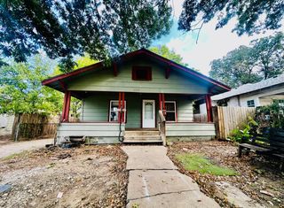 2517 E Admiral Court, Tulsa, OK 74110