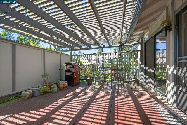 1509 Ashwood Dr, Martinez, CA 94553