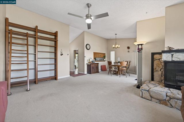 1509 Ashwood Dr, Martinez, CA 94553