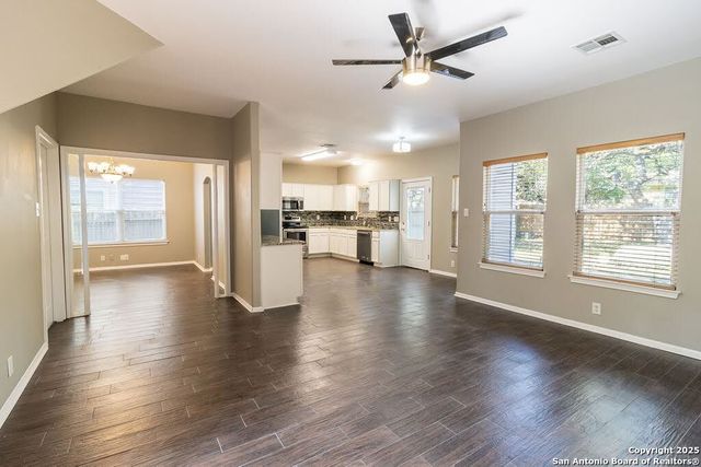 20607 Gathering oak, San Antonio, TX 78258