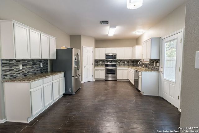 20607 Gathering oak, San Antonio, TX 78258