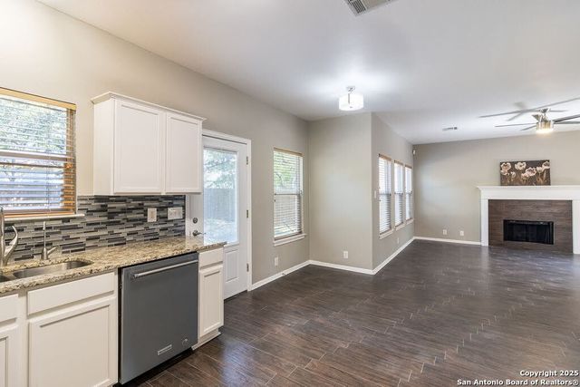 20607 Gathering oak, San Antonio, TX 78258