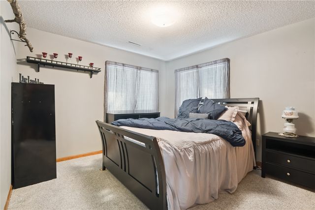 3885 Mohler Road, Center Point, IA 52213