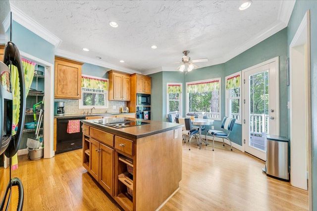 159 Lakeshore Terrace RD, Hardy, VA 24101