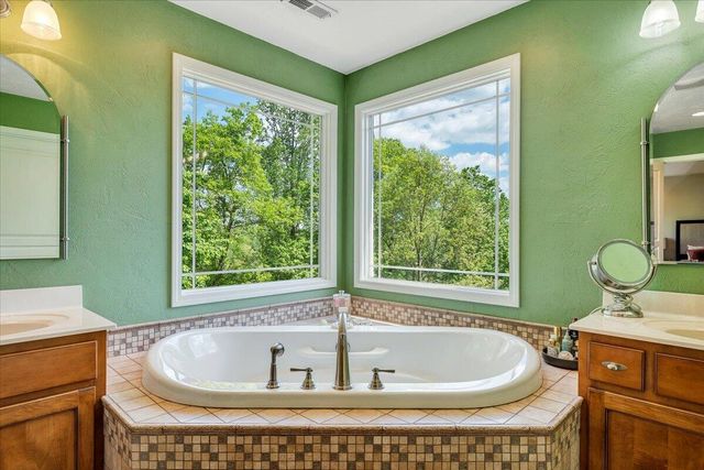 159 Lakeshore Terrace RD, Hardy, VA 24101