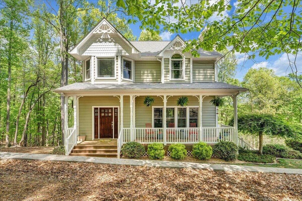159 Lakeshore Terrace RD, Hardy, VA 24101