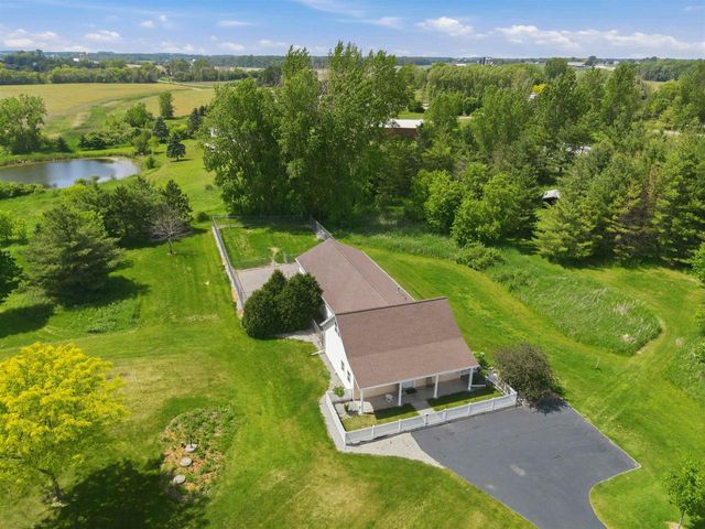 W3549 CENTER VALLEY ROAD, Appleton, WI 54913