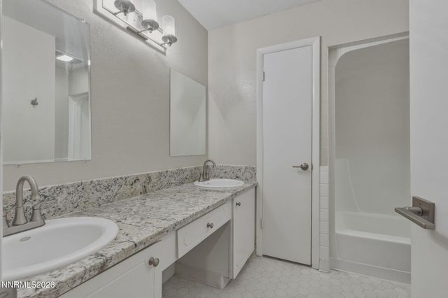 585 Smithridge Park, Reno, NV 89502