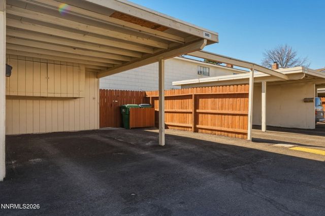 585 Smithridge Park, Reno, NV 89502